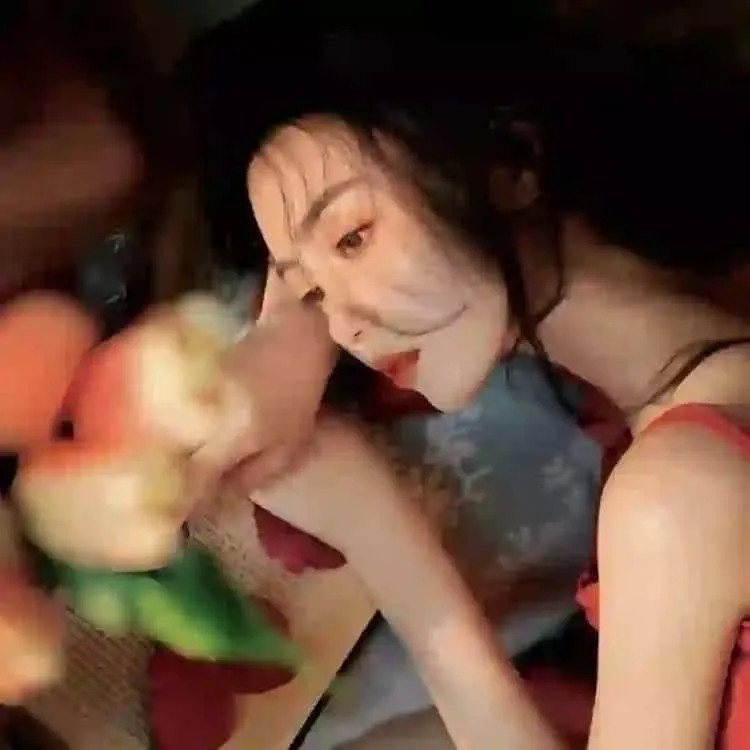 电影:《苹果》